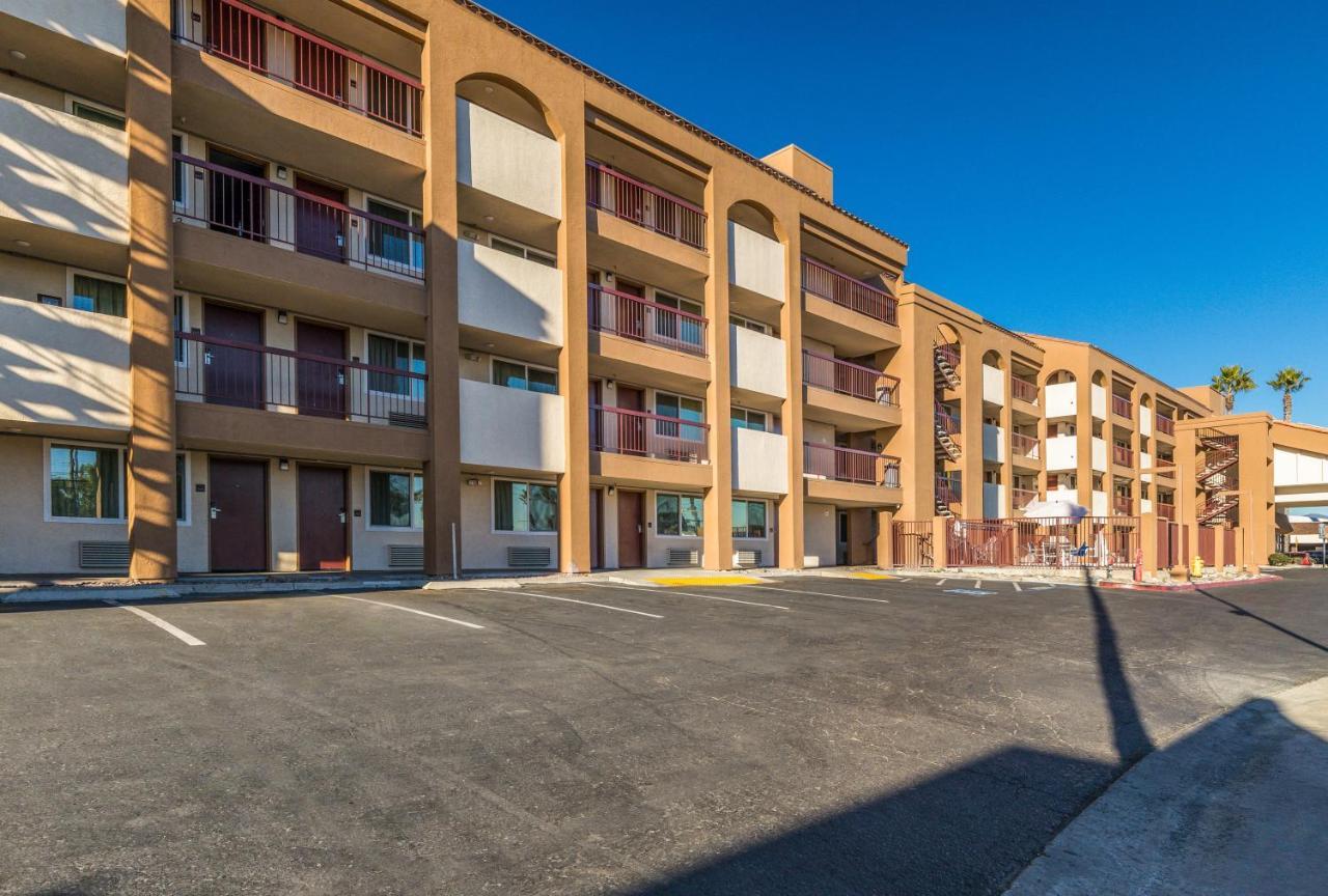 Days Inn By Wyndham Chula Vista-San Diego Zewnętrze zdjęcie