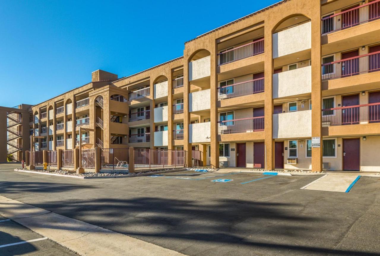 Days Inn By Wyndham Chula Vista-San Diego Zewnętrze zdjęcie