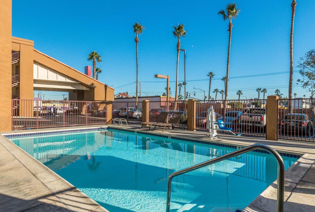 Days Inn By Wyndham Chula Vista-San Diego Zewnętrze zdjęcie