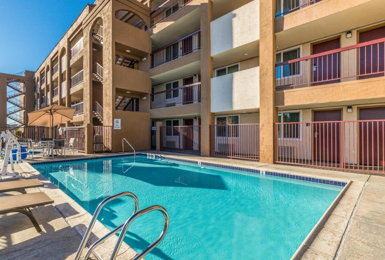 Days Inn By Wyndham Chula Vista-San Diego Zewnętrze zdjęcie