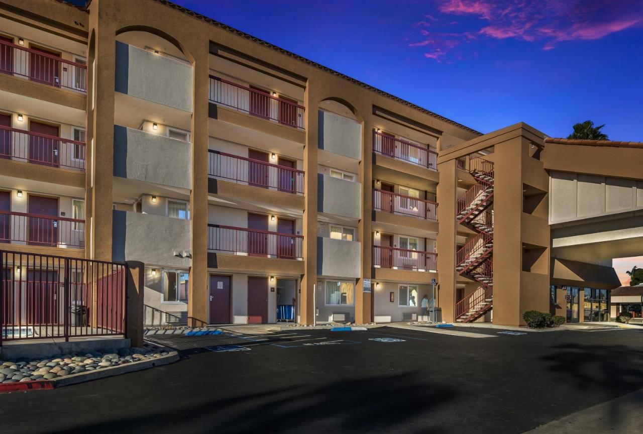 Days Inn By Wyndham Chula Vista-San Diego Zewnętrze zdjęcie