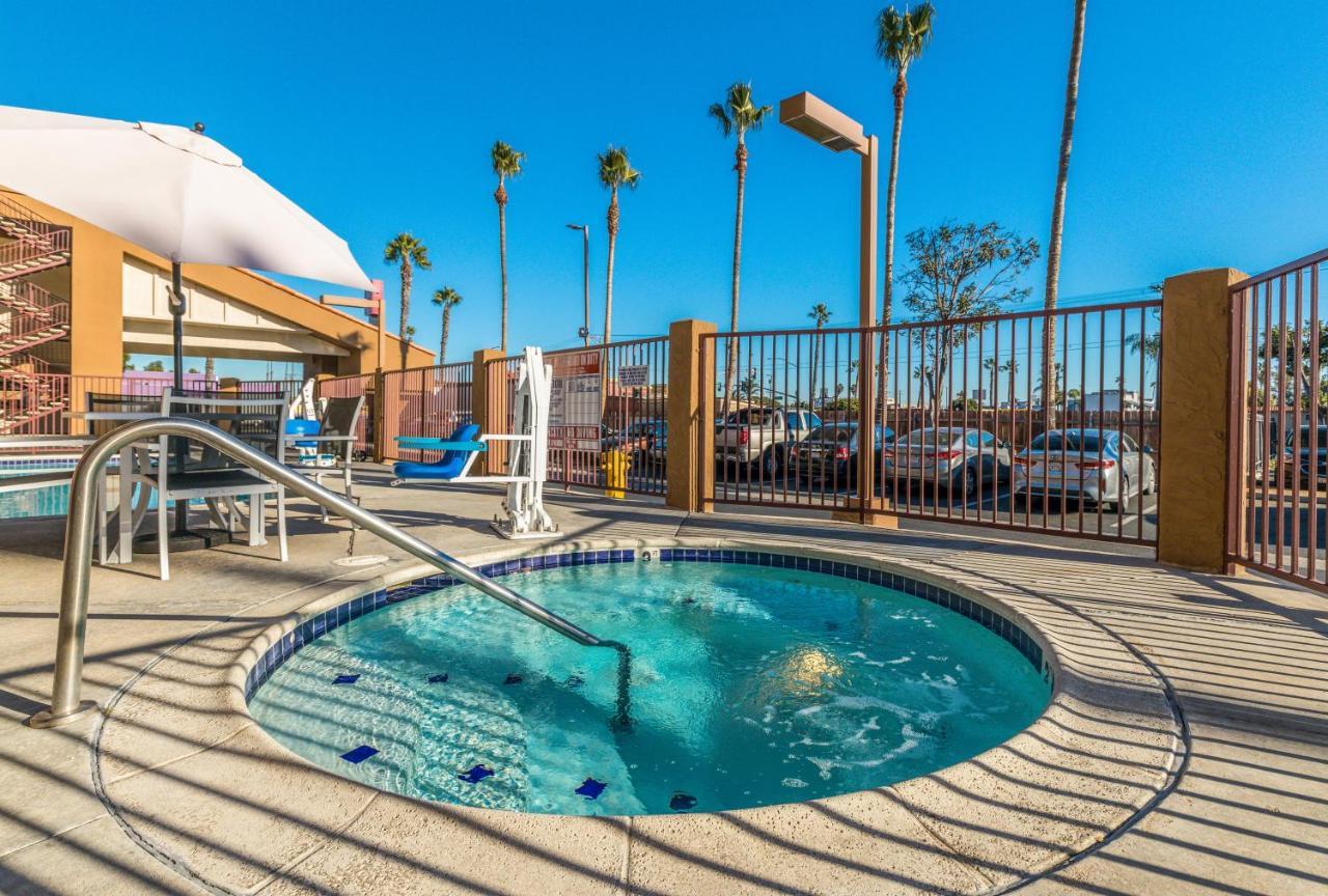 Days Inn By Wyndham Chula Vista-San Diego Zewnętrze zdjęcie