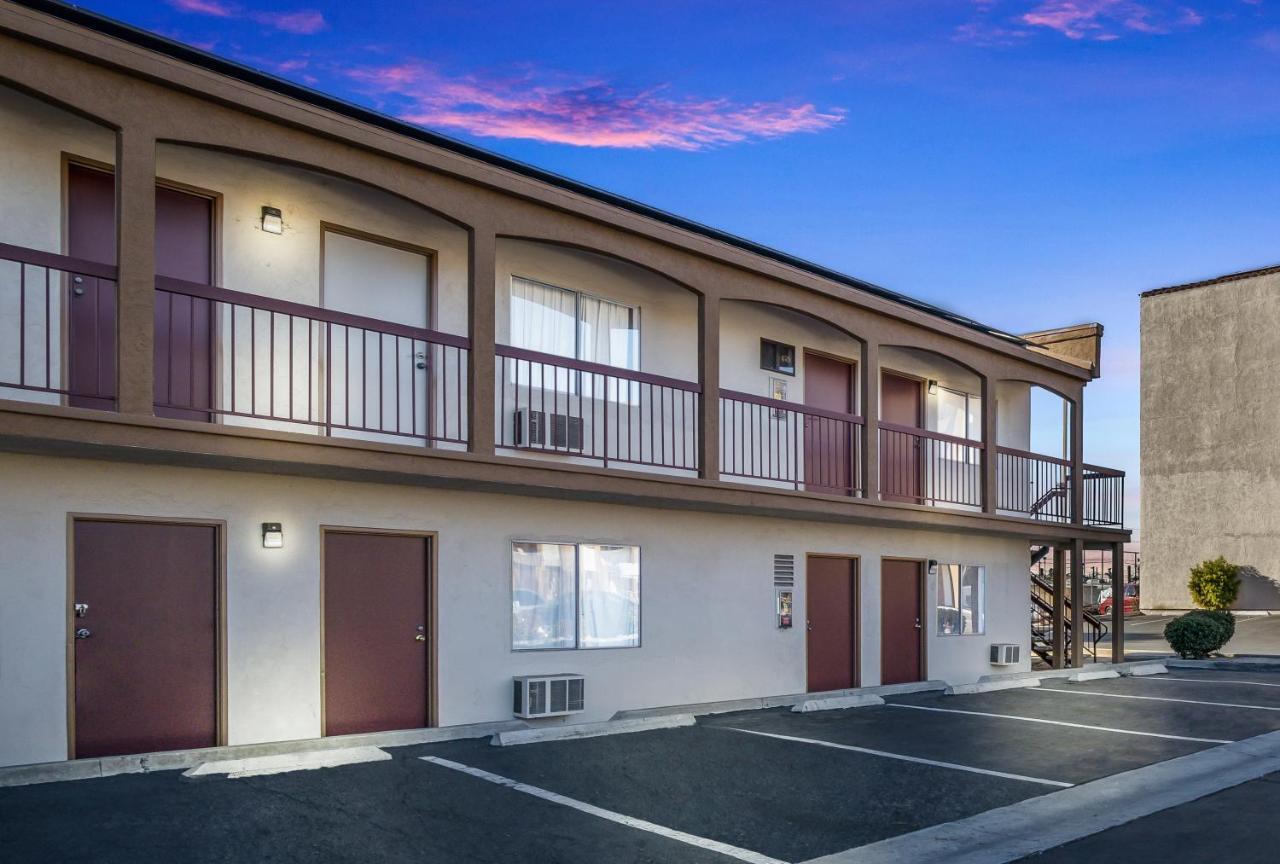 Days Inn By Wyndham Chula Vista-San Diego Zewnętrze zdjęcie