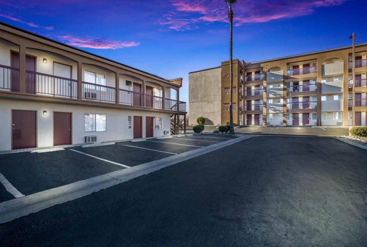 Days Inn By Wyndham Chula Vista-San Diego Zewnętrze zdjęcie